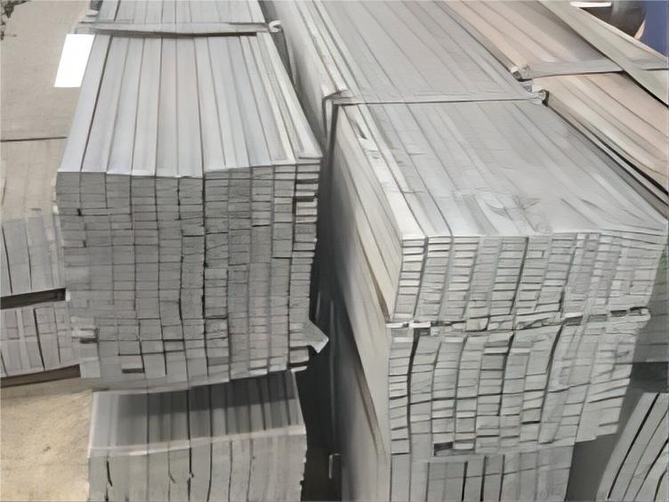 不锈钢方钢焊接的行业前景展望（不锈钢方钢焊接在行业中的未来发展）